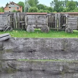 Várpark és Skanzen Dinnyés - Külső kép