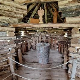Várpark és Skanzen Dinnyés - Belső