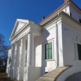 Vásárhelyi–Bréda-kastély, Lőkösháza - Külső kép