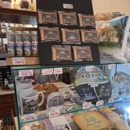 Vásárhelyi–Bréda-kastély, Lőkösháza - Belső