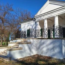 Vásárhelyi–Bréda-kastély, Lőkösháza - Külső kép