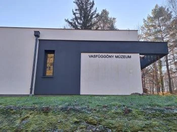 Vasfüggöny Múzeum Lovászi