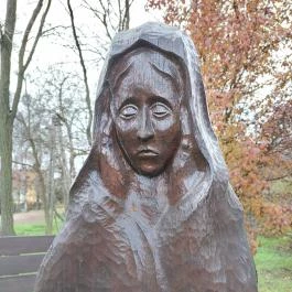 Vasúti baleset áldozatainak emlékműve, Kecskemét - Egyéb