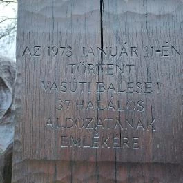 Vasúti baleset áldozatainak emlékműve, Kecskemét - Egyéb