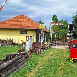 Vasúttörténeti gyűjtemény és kisvasút Füle - Külső kép