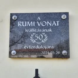 Végállomás - vasúti emlékhely Rum - Külső kép