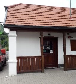 Vegyesbolt & Kávézó