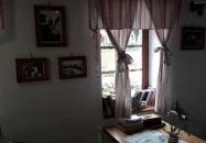 Vegyesbolt & Kávézó Háromhuta