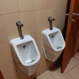 Vendéglő a Három Tölgyfához Tatabánya - Mosdó