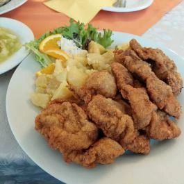 Vendéglő a Három Tölgyfához Tatabánya - Étel/ital