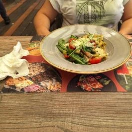 Veranda Restaurant - Pizza & Pasta Budapest - Étel/ital