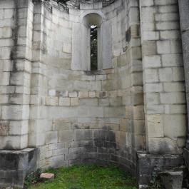 Vértesszentkereszti bencés apátsági templomrom Oroszlány - Egyéb