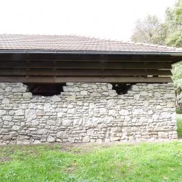 Vértesszentkereszti bencés apátsági templomrom Oroszlány - Külső kép