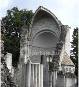 Vértesszentkereszti bencés apátsági templomrom