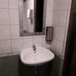 A Vigadó Étterem, Dunaújváros - Mosdó