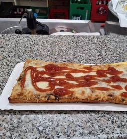 Vigadó Vendéglő Mórichida