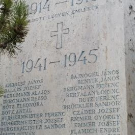 Világháborús & 1956-os emlékmű Nagymaros - Egyéb