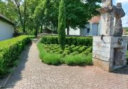 Világháborús emlékmű Kékkút