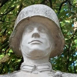 Világháborús emlékmű Ôrbottyán - Egyéb