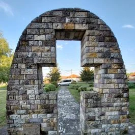 Világháborús emlékmű, Szarvasgede - Egyéb