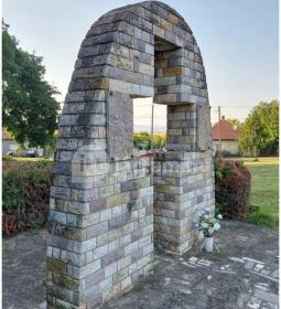 Világháborús emlékmű