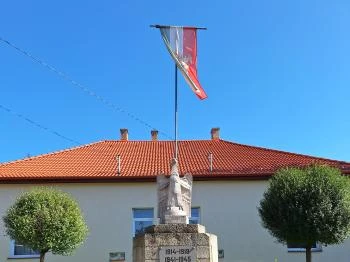 Világháborús emlékmű Szilvásvárad