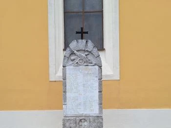 Világháborús emlékmű Nagybajcs