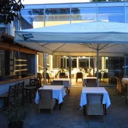 Park Hotel Pelikán étterme, Szombathely - Külső kép