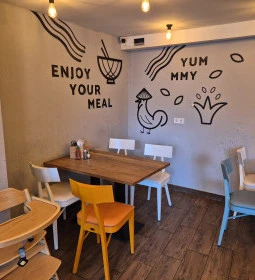 Vin.Vin Bartok Boulevard