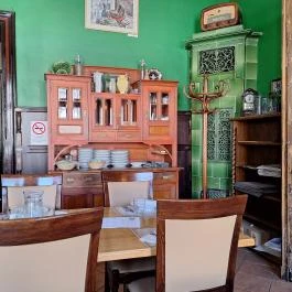 Vino Étterem, Panzió és Pinceklub , Izsák - Egyéb