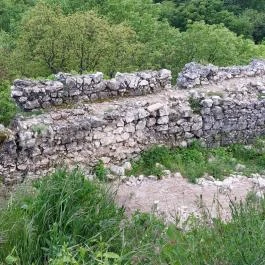 Vitányvár Vértessomló - Egyéb