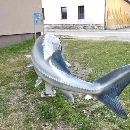 Viza szobor, Ráckeve - Külső kép