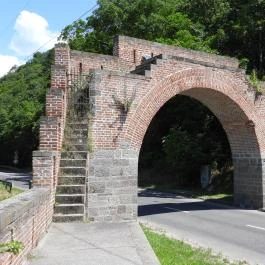 Vízibástya, Visegrád - Külső kép