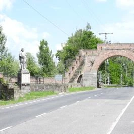 Vízibástya, Visegrád - Külső kép