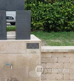 Vizsolyi biblia-emlékmű