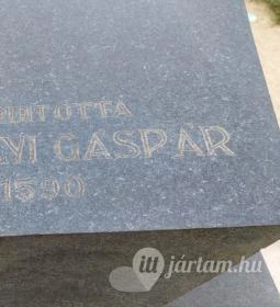 Vizsolyi biblia-emlékmű