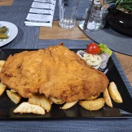 Vöröskő Vendéglő és Pizzéria Söjtör - Étel/ital