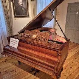 Vörösmarty Mihály Emlékmúzeum, Kápolnásnyék - Belső