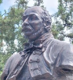 Vörösmarty Mihály mellszobra