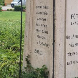 Vörösmarty Mihály mellszobra Fót - Egyéb