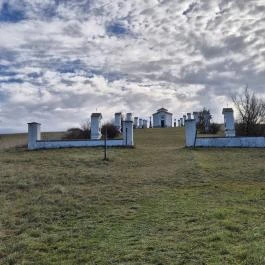 Vöröstói kálvária és kápolna, Vöröstó - Külső kép