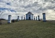 Vöröstói kálvária és kápolna Vöröstó