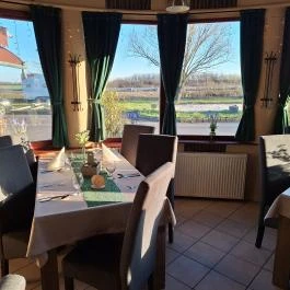 Vozi Restaurant Méhkerék - Belső