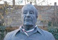 Wass Albert mellszobor Verőce