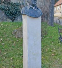 Wass Albert mellszobor