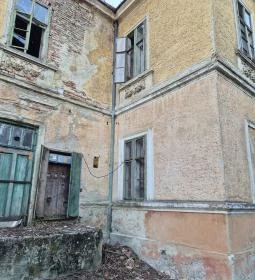 Weöres-Ostffy-Kastély