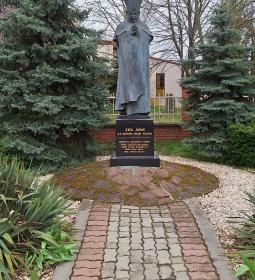 XXIII. János pápa szobra