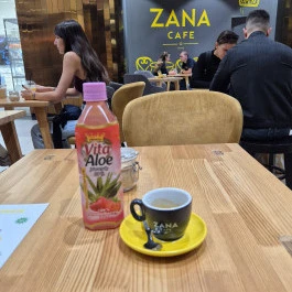ZANA CAFE - Etele Pláza, Budapest - Étel/ital