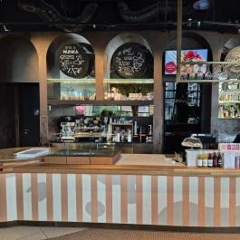 ZAZIE Bistro & Bar, Budapest - Belső
