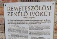 Zenélő ivókút Remeteszőlős